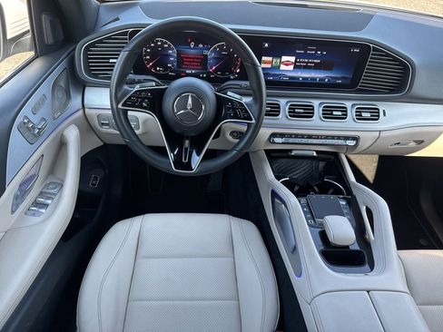 Used 2025 Mercedes-Benz GLE 350 4MATIC image 5