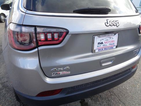 Used 2022 Jeep Compass Latitude w/ Convenience Group AWD/4WD image 15