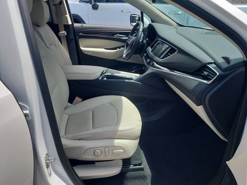 Certified 2023 Buick Enclave Essence w/ Experience Buick Package FWD image 28