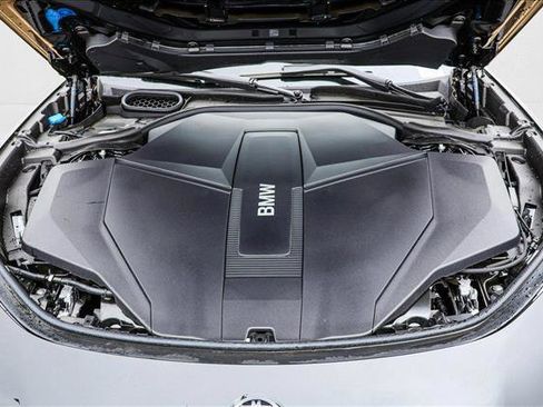 New 2025 BMW i7 eDrive50 w/ Premium Package image 27