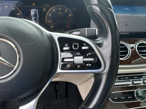 Used 2020 Mercedes-Benz E 350 Sedan w/ Parking Assistance Package image 24