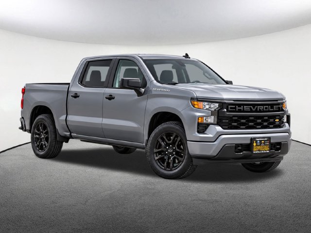 Used 2023 Chevrolet Silverado 1500 Custom AWD/4WD image 2
