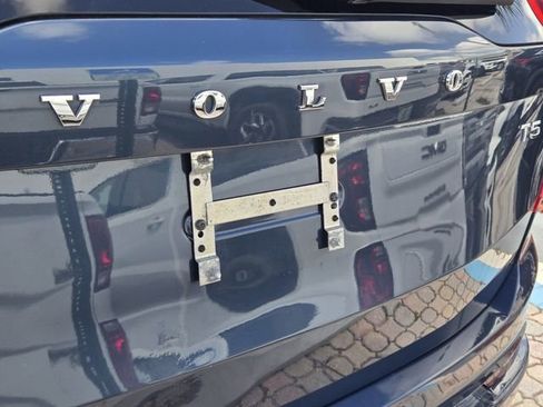 Used 2020 Volvo XC90 T5 Momentum w/ Protection Package Premier FWD image 8