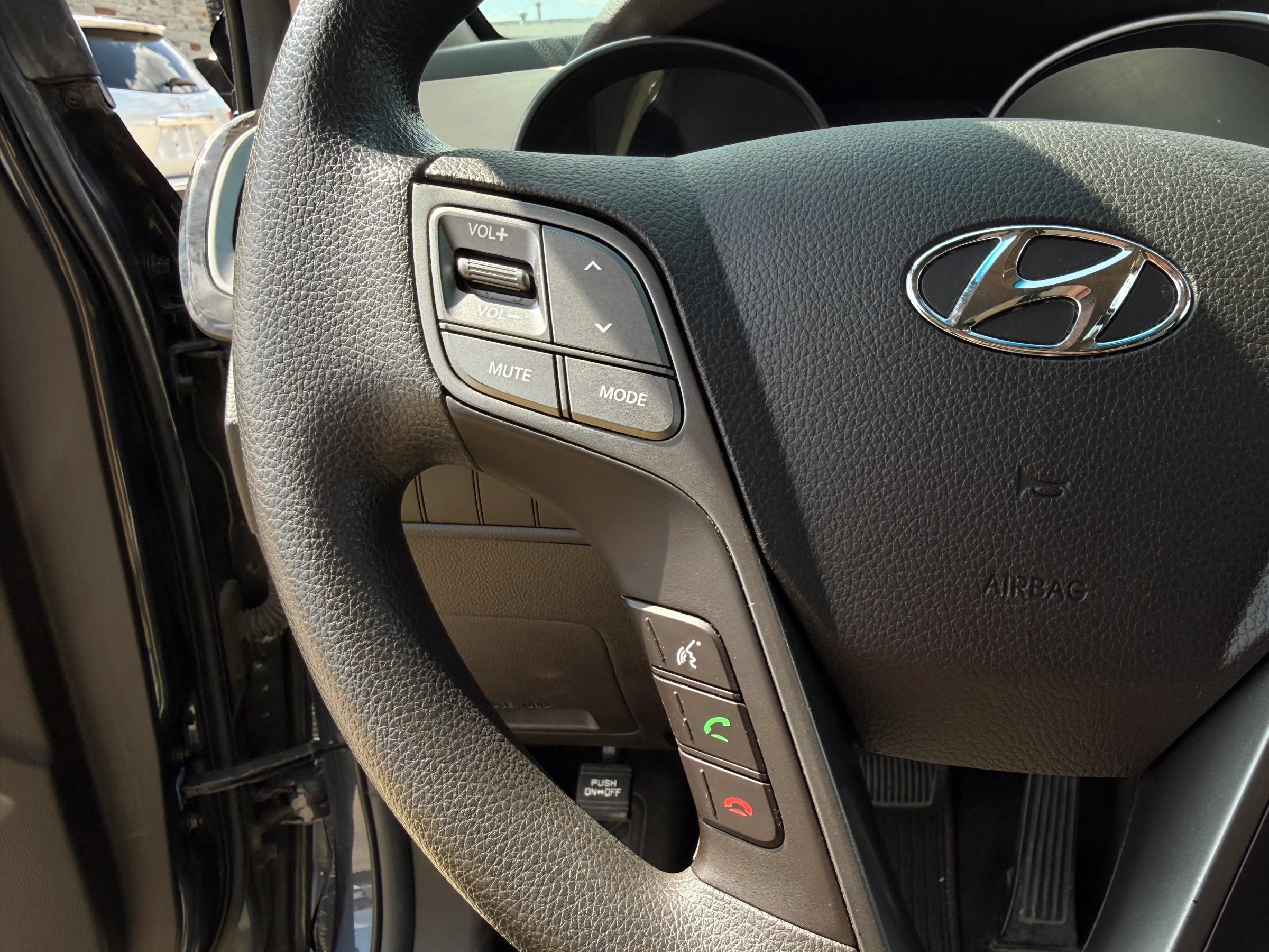 Used 2017 Hyundai Santa Fe Sport FWD image 14