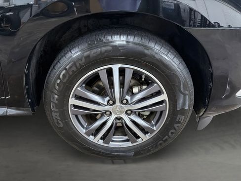 Used 2019 INFINITI QX60 Luxe w/ Essential Package image 18