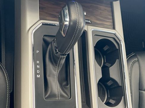 Used 2018 Ford F150 Lariat w/ Equipment Group 502A Luxury image 20