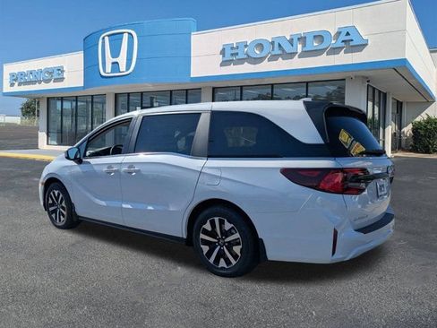 New 2026 Honda Odyssey EX-L image 6