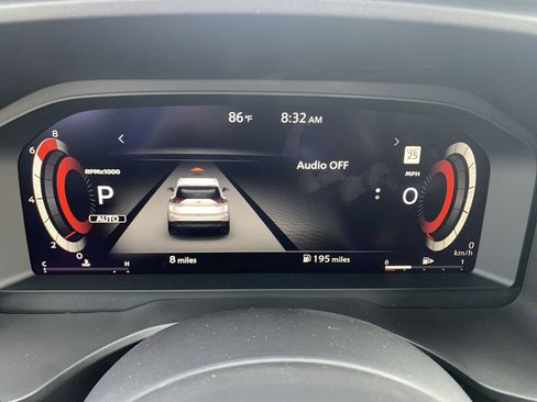 Used 2024 Nissan Rogue SL image 15