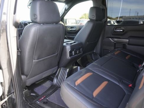 Used 2022 GMC Sierra 1500 AT4 w/ AT4 Premium Package image 11