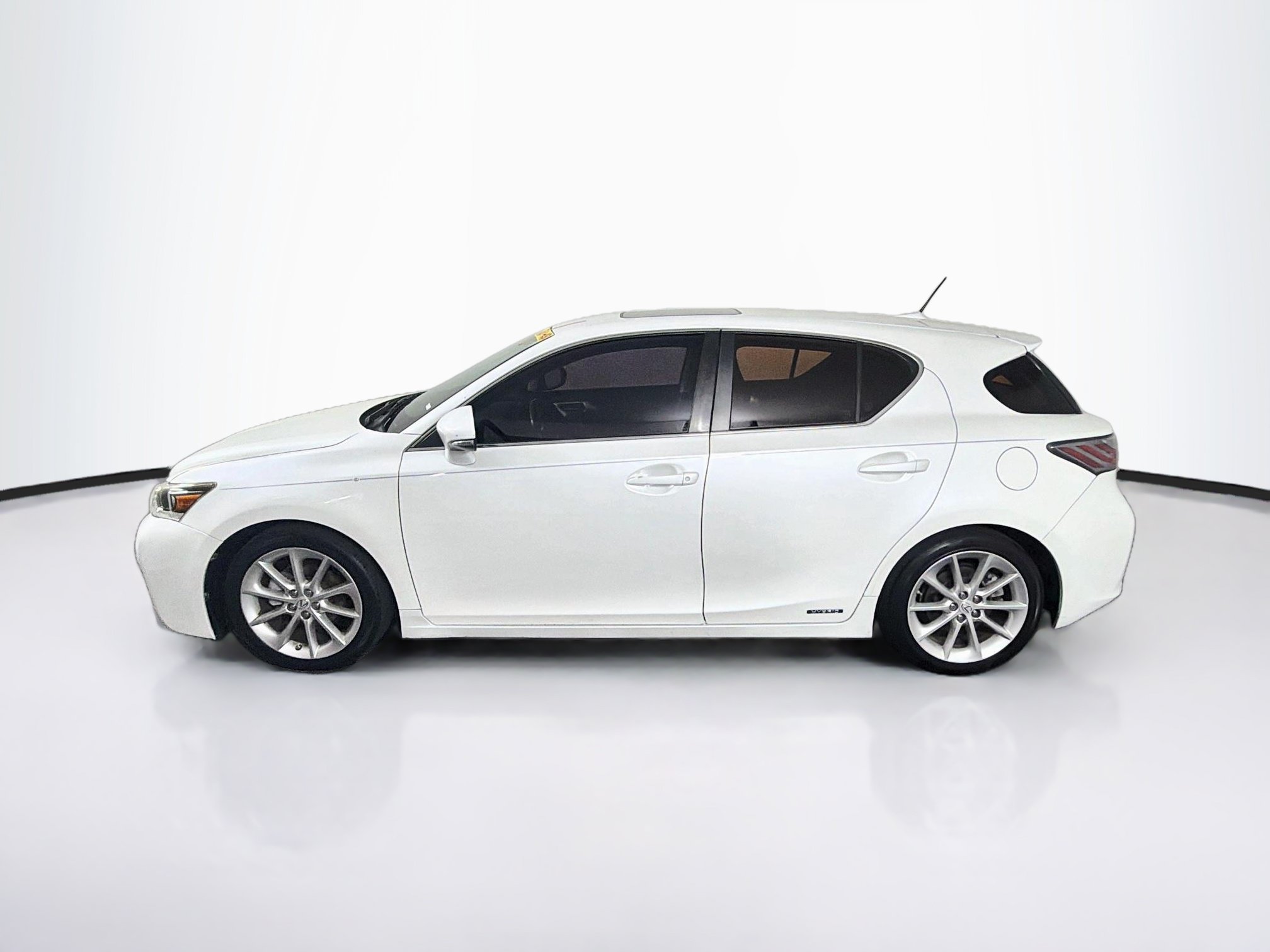 Used 2012 Lexus CT 200h Premium w/ Premium Audio Pkg FWD image 4