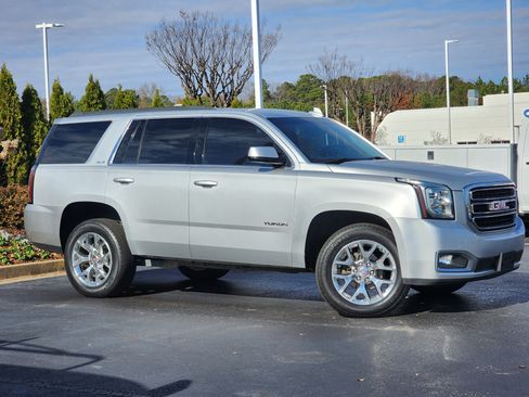 Used 2016 GMC Yukon SLE w/ Convenience Package image 3