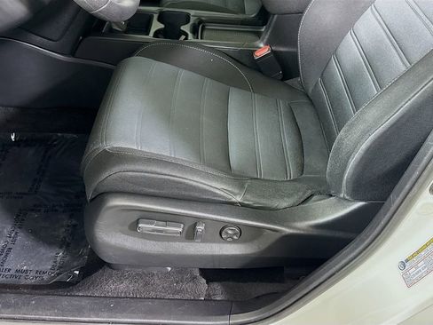 Used 2017 Honda CR-V EX image 24