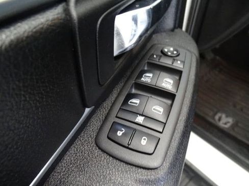 Certified 2022 RAM 1500 Classic Warlock w/ Electronics Group image 8