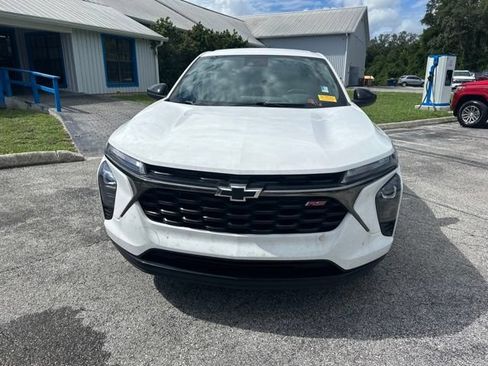 Used 2024 Chevrolet Trax RS w/ Driver Confidence Package FWD image 8