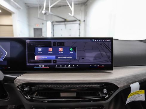 Used 2025 BMW 330i xDrive Sedan w/ Convenience Package image 16