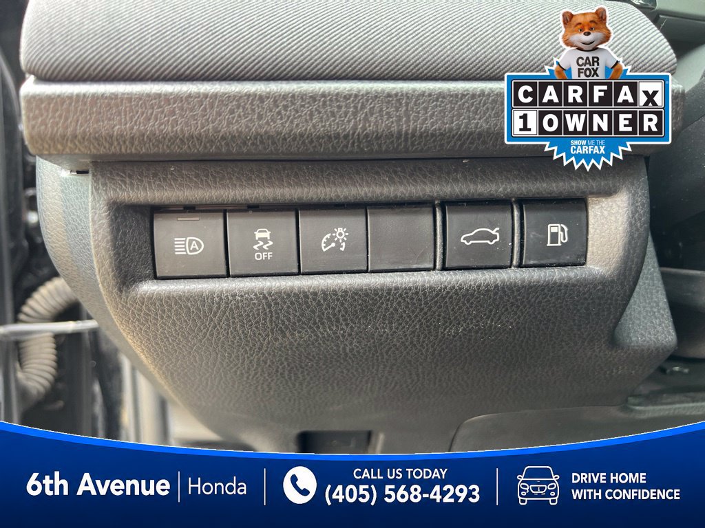Used 2025 Toyota Camry LE FWD image 26