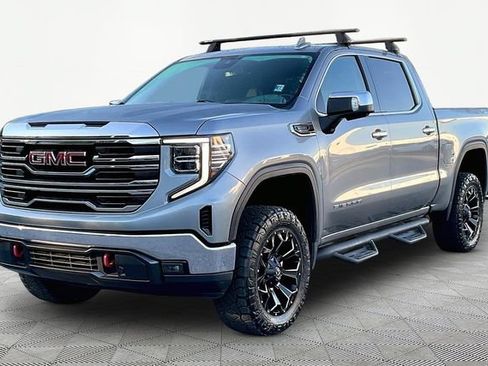 Used 2023 GMC Sierra 1500 SLT w/ SLT Premium Package AWD/4WD image 3