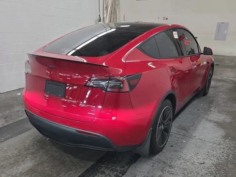 Used 2022 Tesla Model Y Long Range AWD/4WD image 7