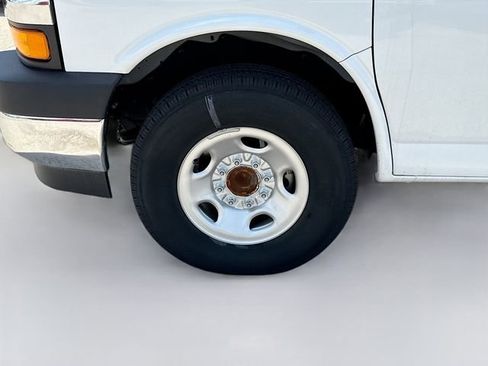 New 2024 Chevrolet Express 3500 w/ Power Convenience Package image 18