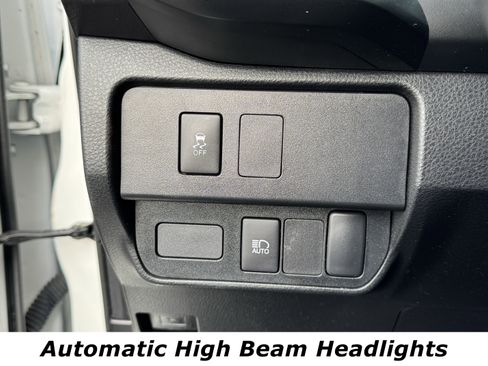 Used 2023 Toyota Tacoma SR image 5