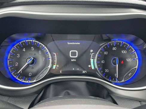 New 2026 Chrysler Pacifica Select FWD image 33