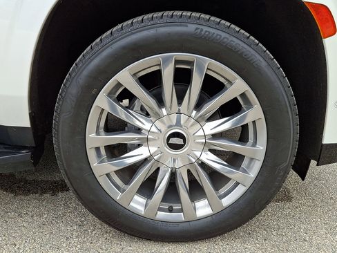 Certified 2023 Cadillac Escalade ESV Premium Luxury image 10