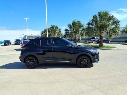 Certified 2024 Nissan Kicks SR w/ SR Premium Package FWD image 6