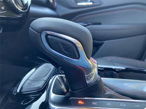 New 2026 Chevrolet Trax RS w/ Sunroof Package image 27