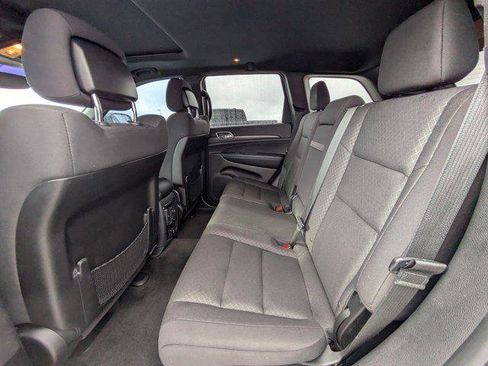 Certified 2018 Jeep Grand Cherokee Laredo image 11