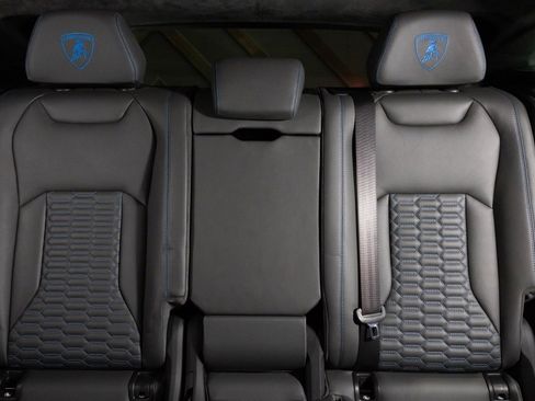 Used 2020 Lamborghini Urus image 6