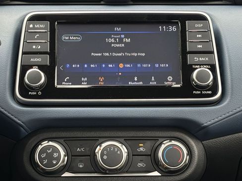 Used 2025 Nissan Versa SV FWD image 20