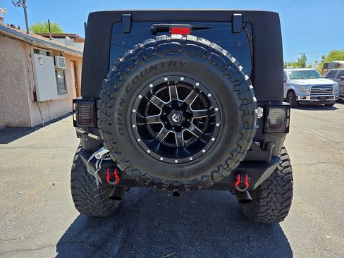 Used 2008 Jeep Wrangler Rubicon w/ PWR Convenience Group AWD/4WD image 11