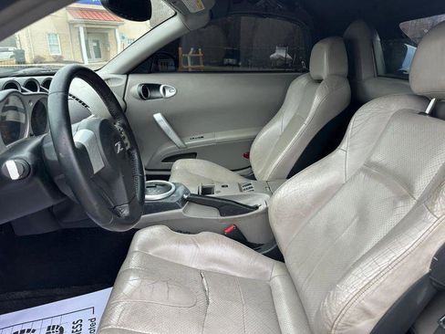 Used 2004 Nissan 350Z Touring RWD image 7
