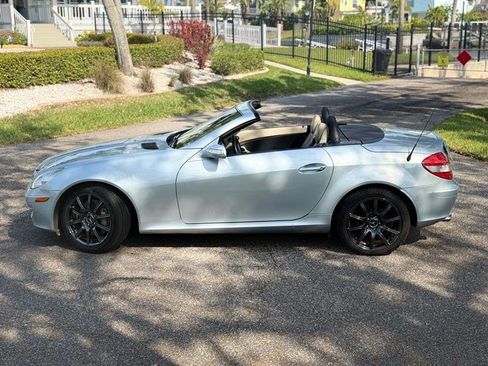 Used 2005 Mercedes-Benz SLK 350 image 3
