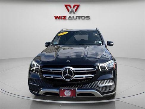 Used 2021 Mercedes-Benz GLE 450 4MATIC image 2