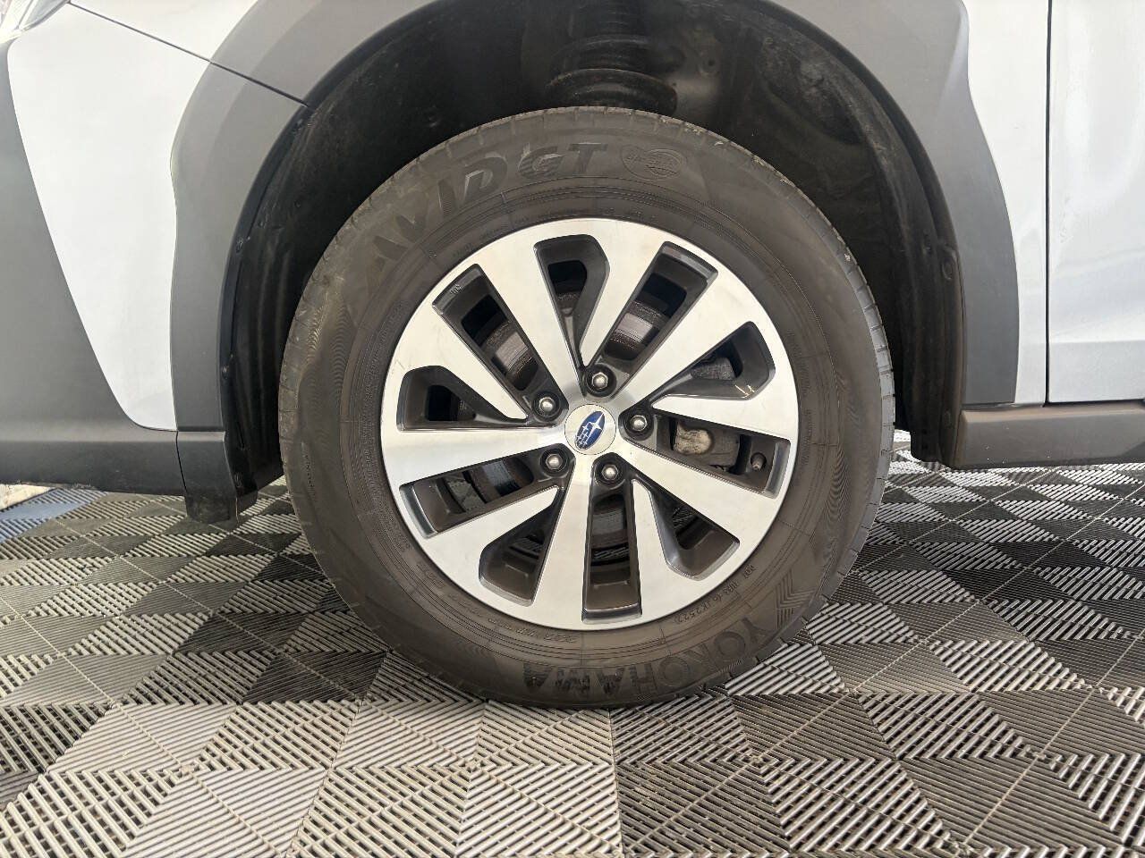 Used 2023 Subaru Outback Premium AWD/4WD image 26