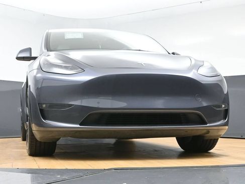 Used 2023 Tesla Model Y Long Range AWD/4WD image 47