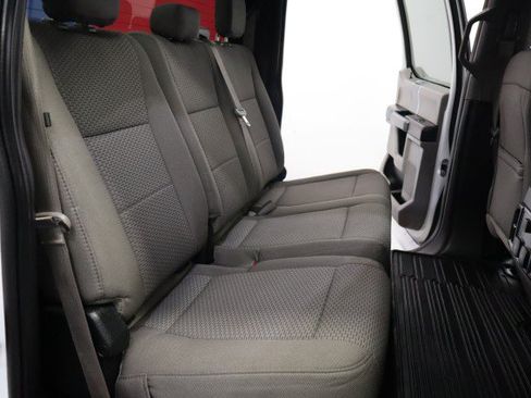 Used 2019 Ford F250 XLT w/ XLT Premium Package AWD/4WD image 9