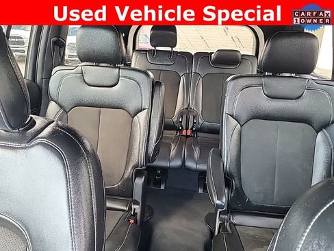 Used 2023 Jeep Grand Cherokee L Laredo AWD/4WD image 12