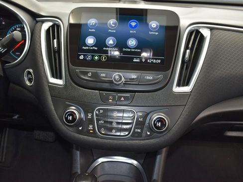 Used 2020 Chevrolet Malibu LT image 29