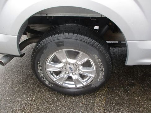 Used 2016 Ford F150 XLT w/ Equipment Group 302A Luxury image 3