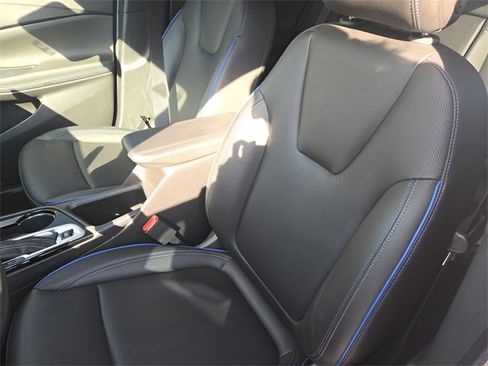 Used 2025 Buick Encore GX Sport Touring w/ Experience Buick Package image 11