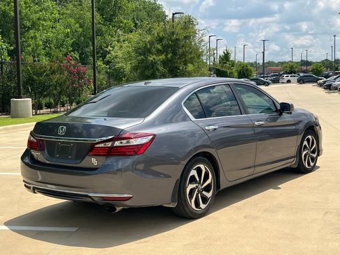 Used 2017 Honda Accord EX-L image 12