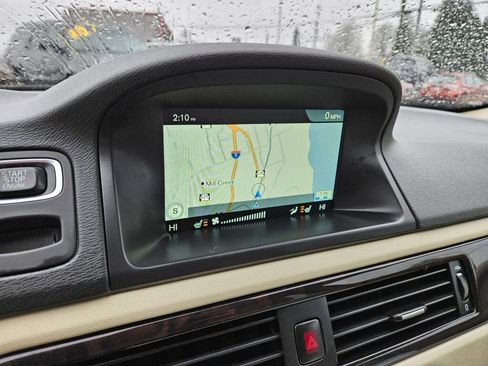 Used 2016 Volvo XC70 T5 Platinum w/ Protection Package image 30