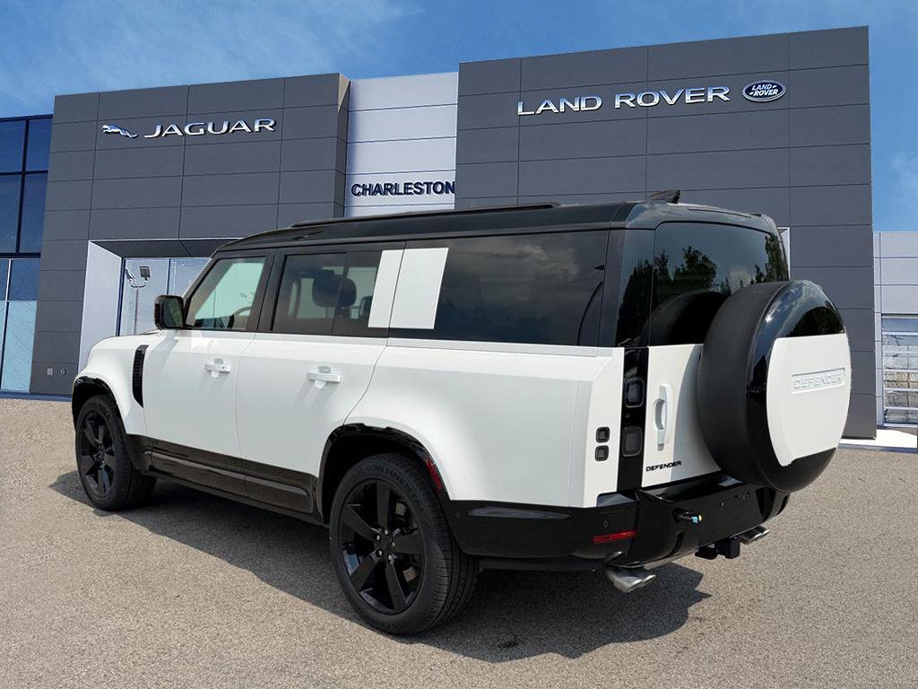 New 2026 Land Rover Defender 130 V8 AWD/4WD image 3