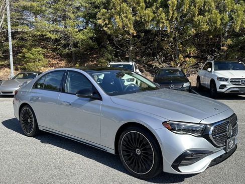 Certified 2024 Mercedes-Benz E 350 4MATIC Sedan w/ Airmatic Package image 2