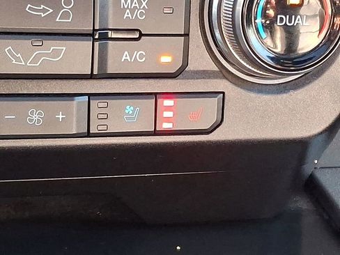 Used 2020 Ford F150 Raptor w/ Equipment Group 802A Luxury image 24