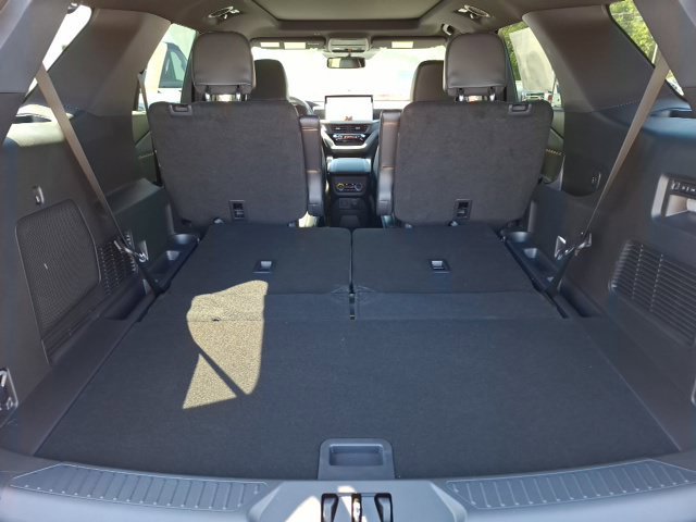 New 2026 Ford Explorer Tremor w/ Tremor Ultimate Package AWD/4WD image 32