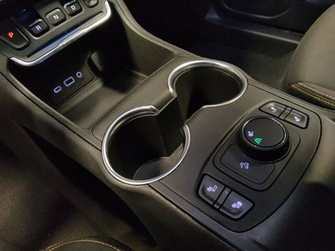 Used 2018 GMC Terrain SLE w/ Driver Convenience Package image 26