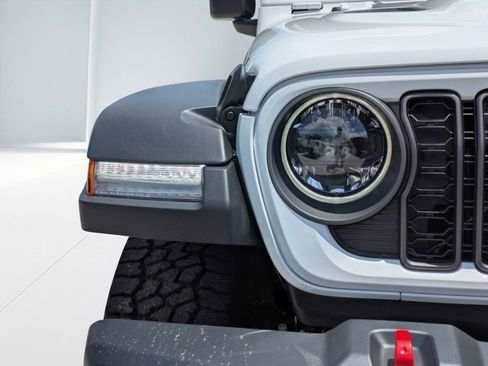 New 2025 Jeep Gladiator Rubicon image 8